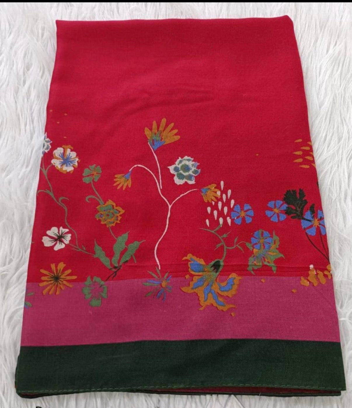 • Ruby Red Floral model hijab