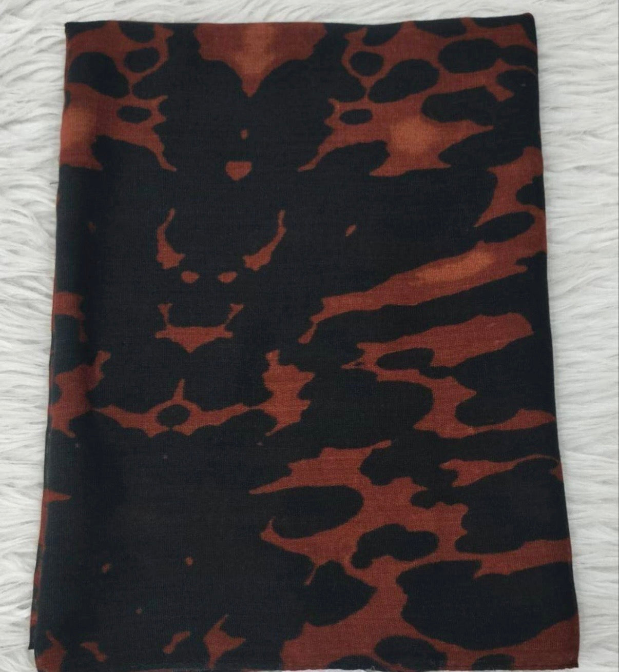 Desert Marble model hijab