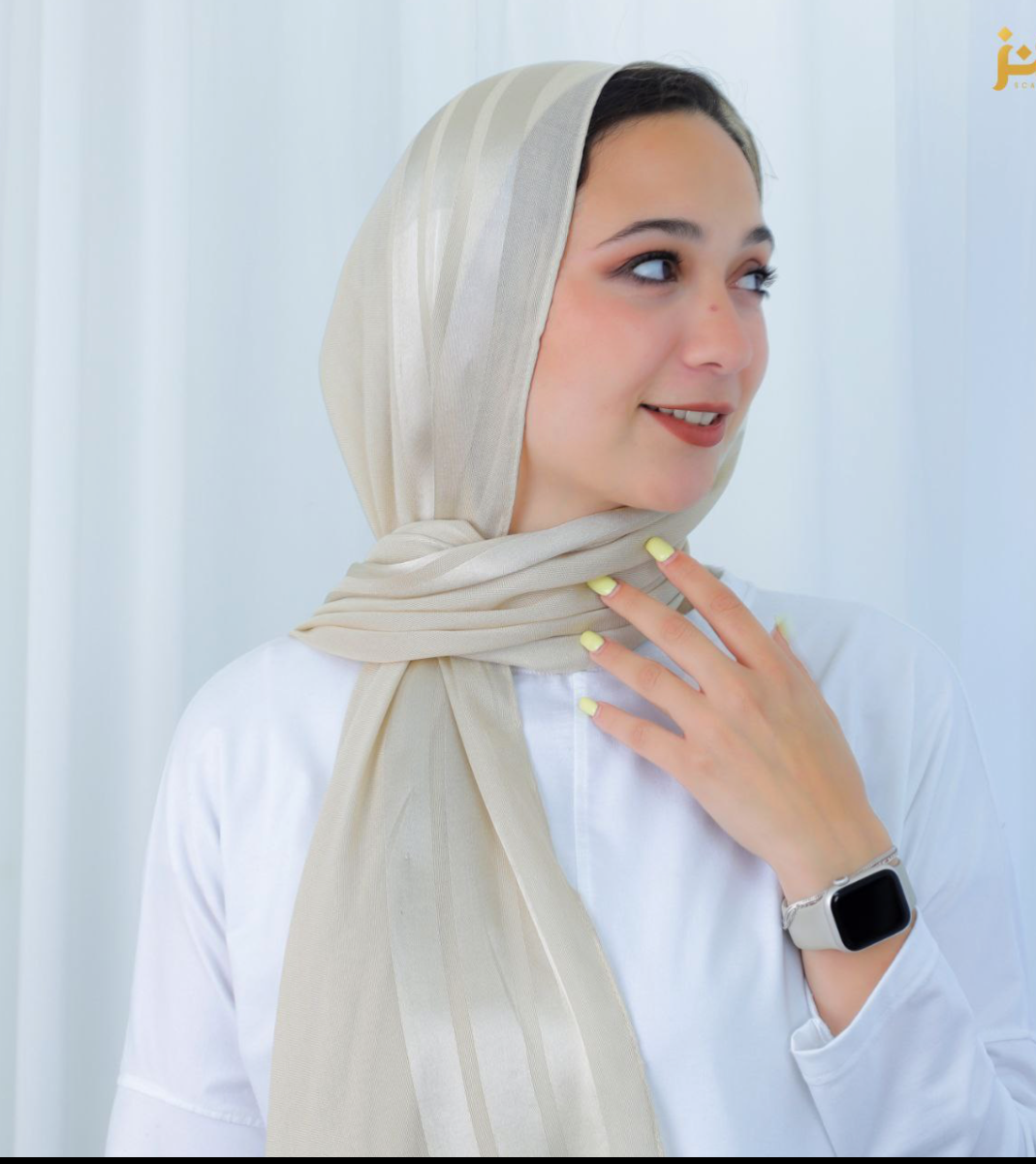 Model hijab