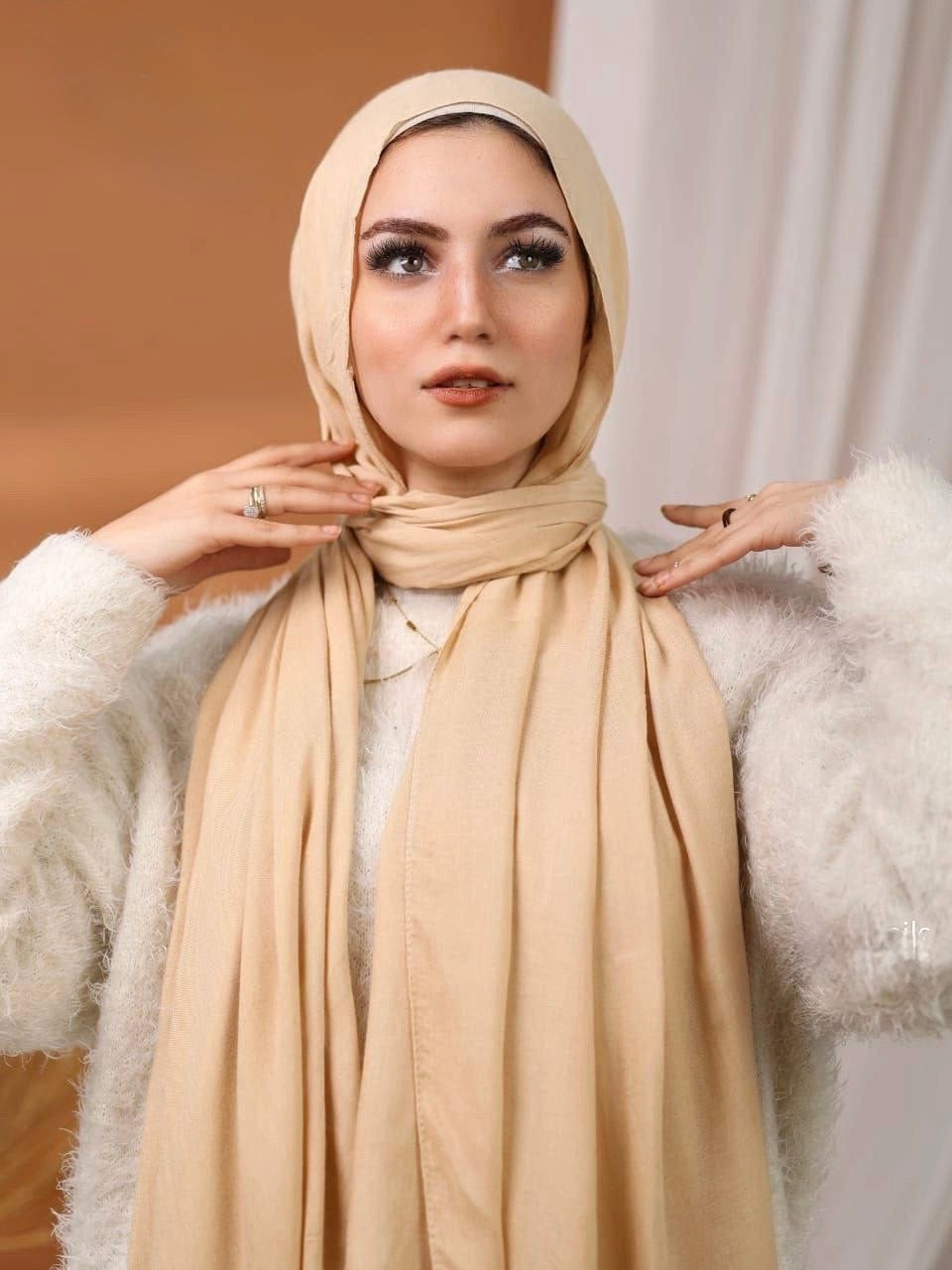 100% Egyptian cotton model hijab