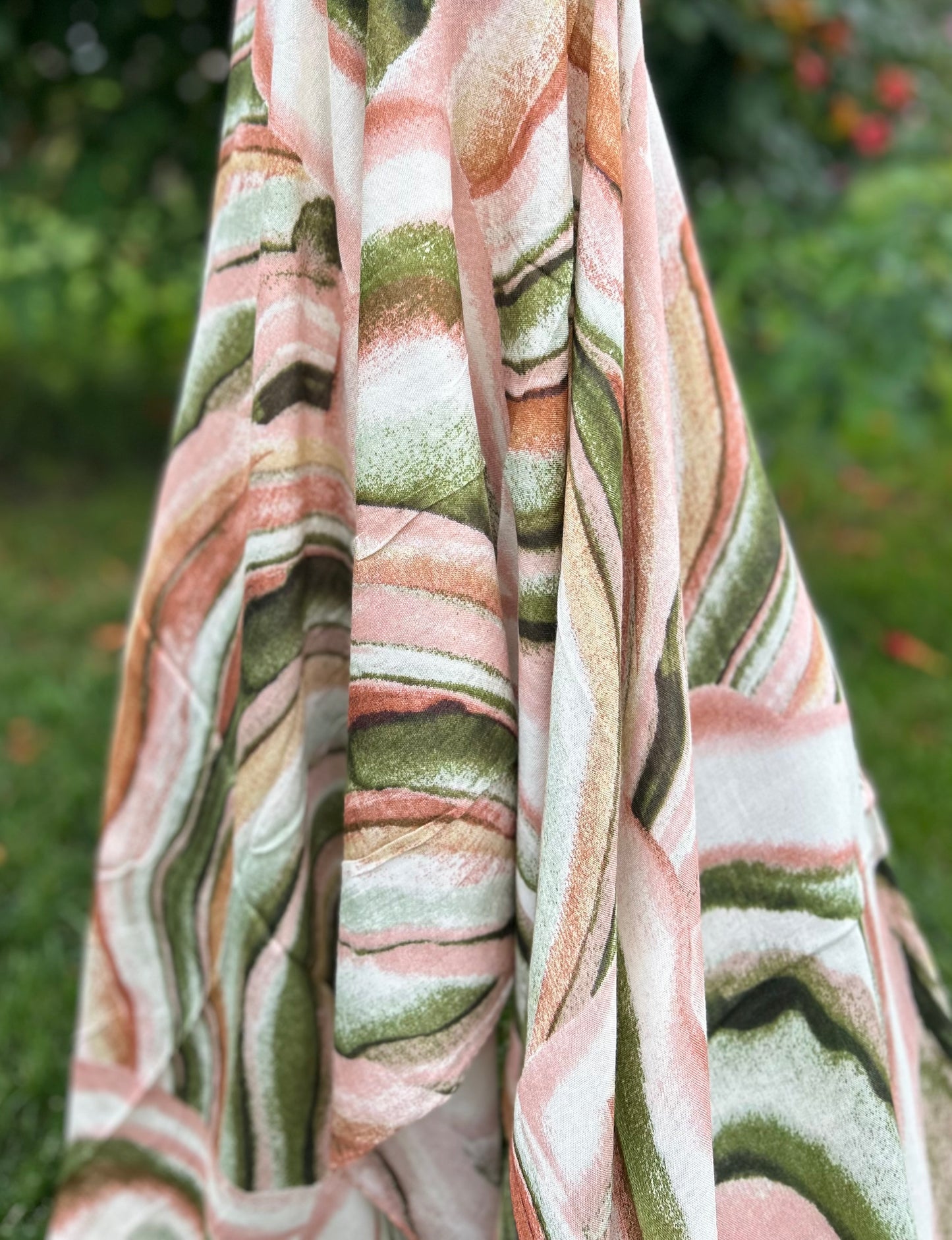 Modal peach/olive