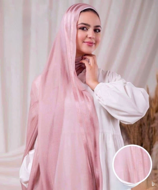 Model hijab with unique silk line