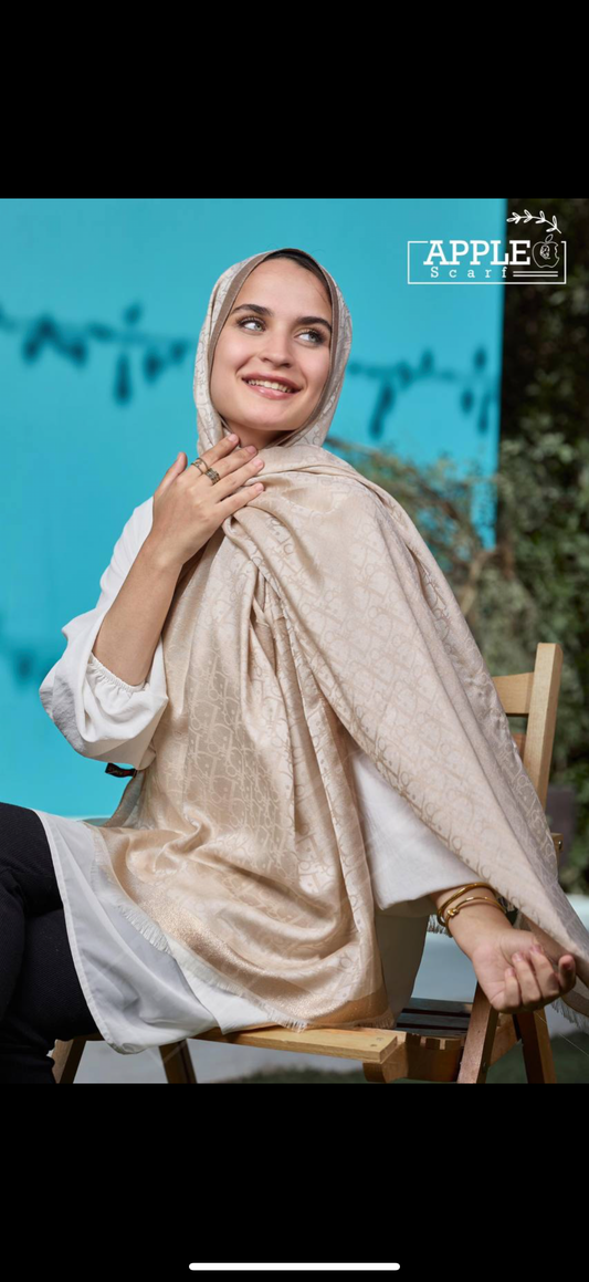Model with silk design