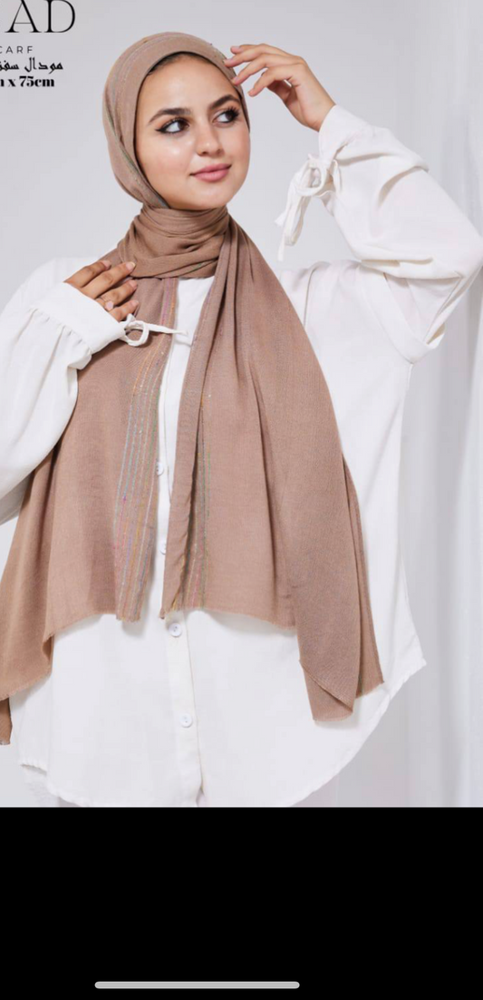 Model hijab