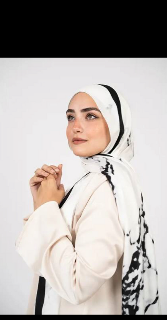 Model hijab